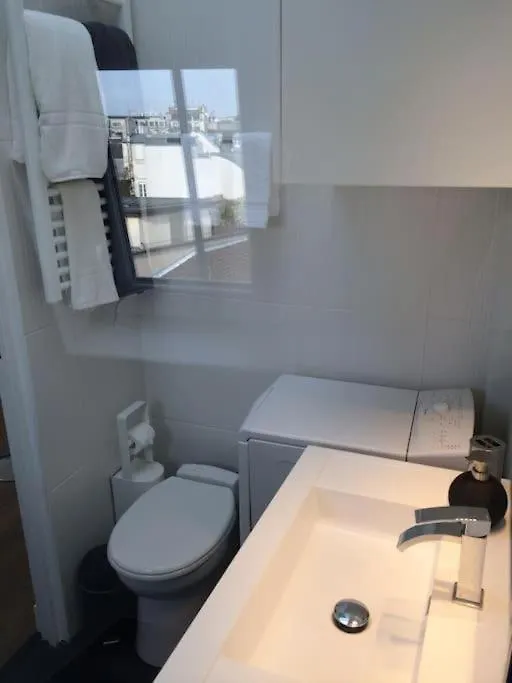 Apartment Lovely Studio Withn View In Saint Germain Paris